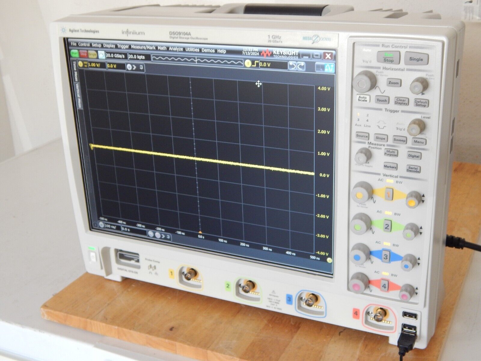 Agilent DSO9104A 1 GHz 20GS/s Oscilloscope Agilent DSO9104A 1 GHz 20GS/s Oscilloscope